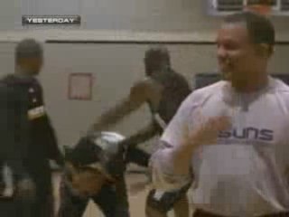 Shaq gardien de but contre Leandro Barbosa