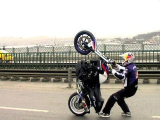 Chris Pfeiffer at the Galata Bridge (Istanbul)