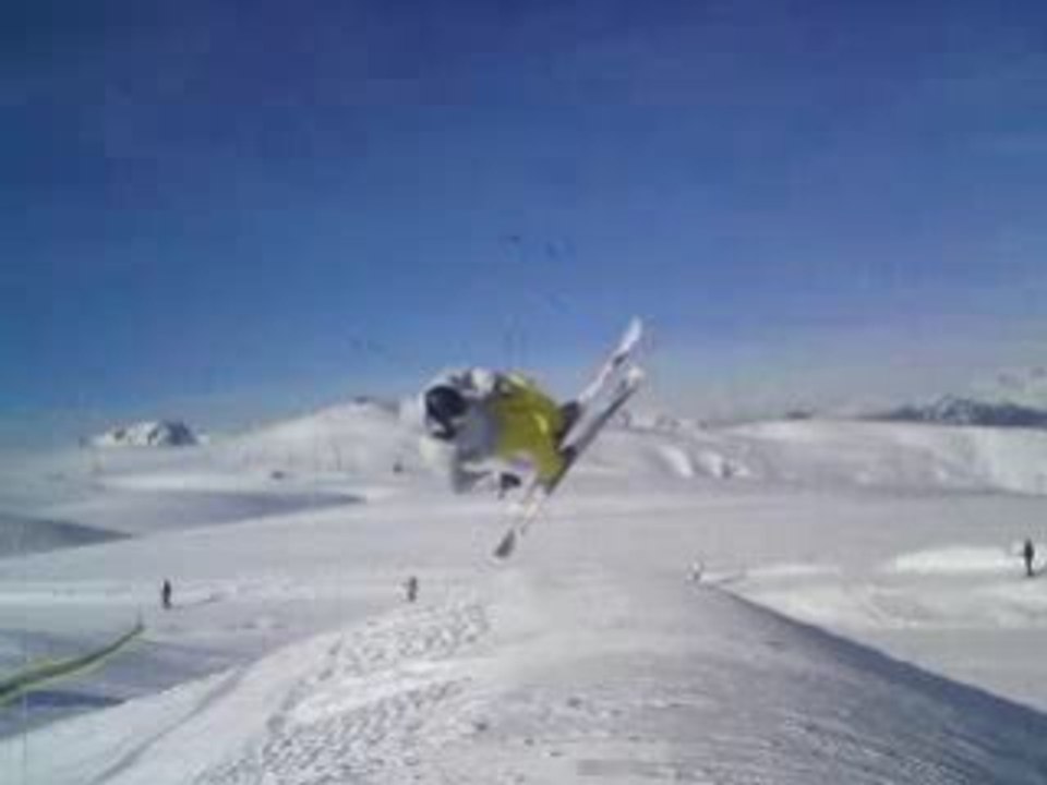 Sim en Cork 900 !! o syx'park des sybelles ( Savoie)2e pass