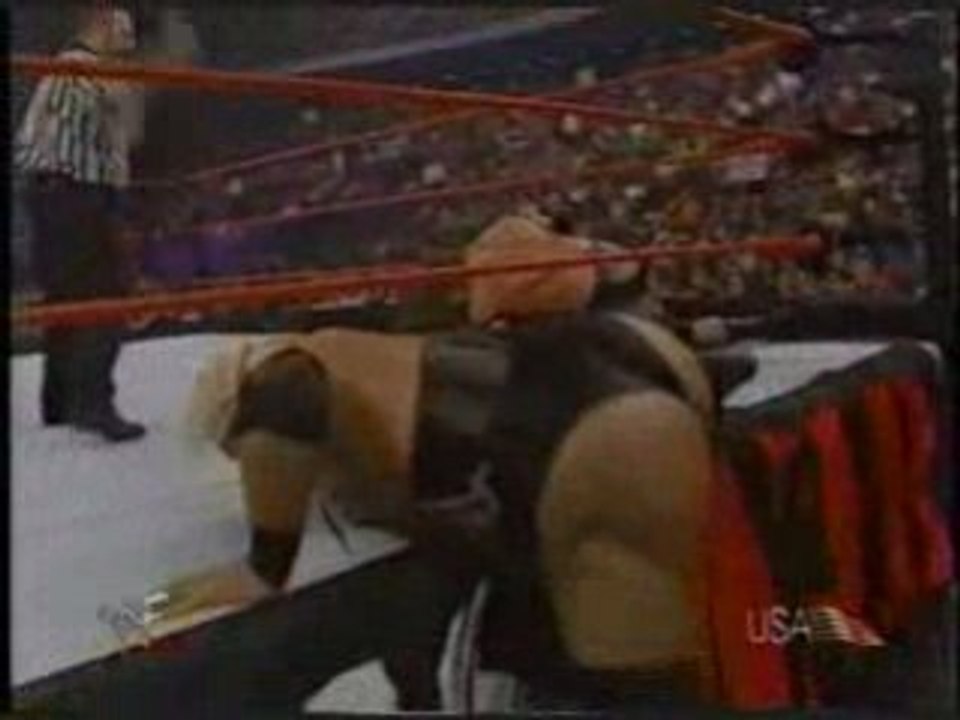 WWF ~ Rikishi vs. Triple H