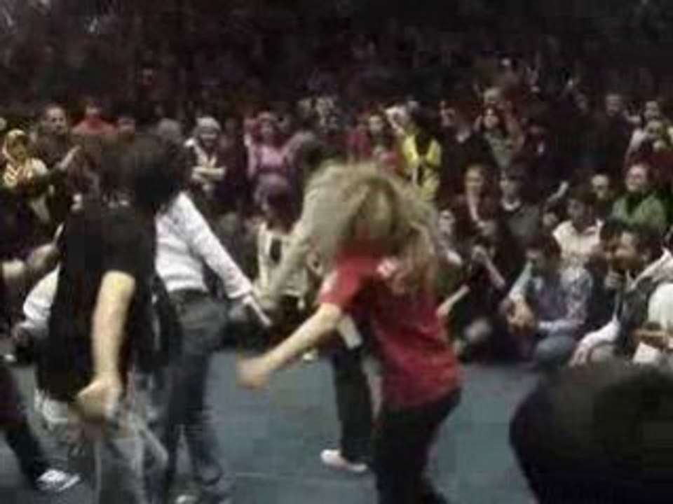 1 Mart Karadeniz Okusun Eğlencesi Hoptek Gösterisi