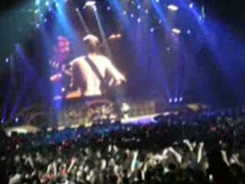 AC/DC Let There Be Rock + solo d'Angus à Bercy 27.02.2009