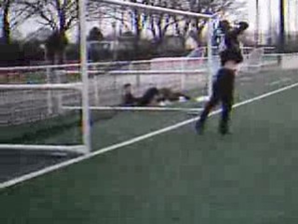 reims a carno foot coup franc cheucheu bien tire