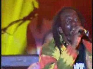 TIKEN JAH FAKOLY - L'AFRICAIN