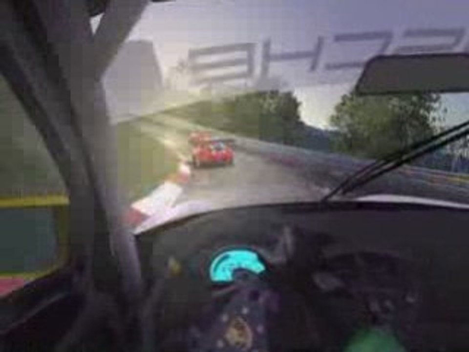 Traffic sur la Nordschleife, Porsche 996 RSR