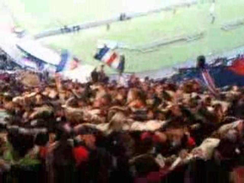 DANSE GREQUE CHEZ LES AUTHENTIKS PSG-NANCY