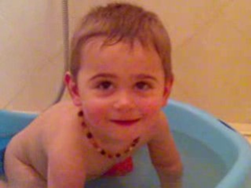 Ethan dans le bain