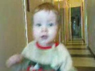 Mathias marchant tout seul