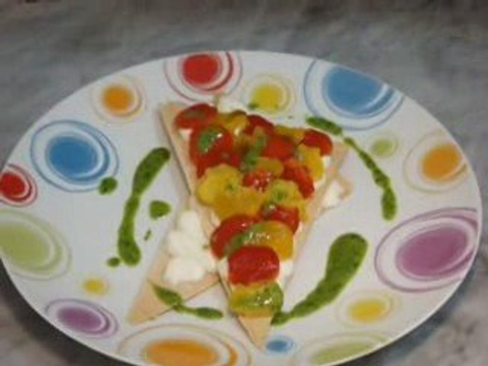 CROCANTE DE MASA FILO, RICOTTA Y MORRON ASADO