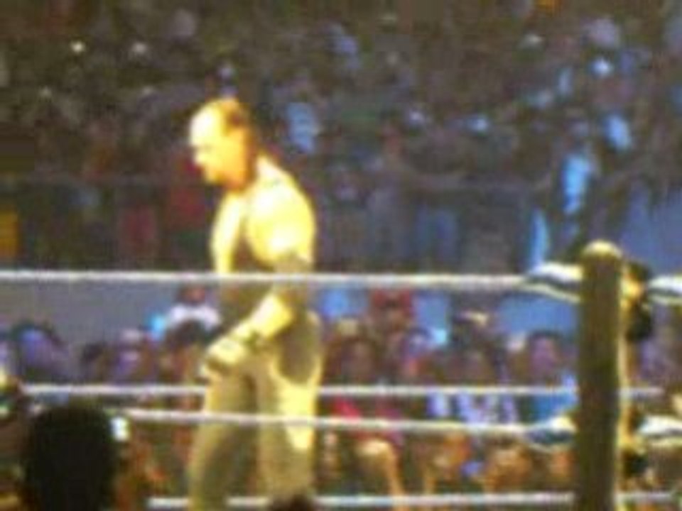 49 Smackdown Santiago Undertaker en chair et en os...