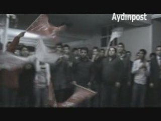 Ozlem Çerçioğlu gençlerle