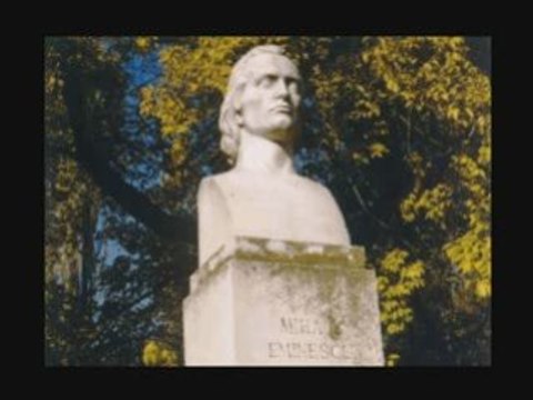 LUMINITA SOARE: RECITAL DE POEZIE EMINESCIANA