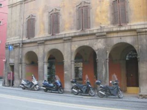 Sur les docks - Bologne, la culture en héritage