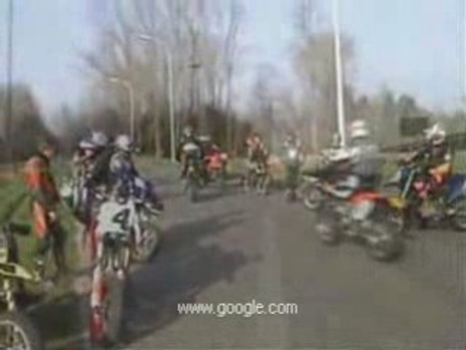 Super MotoSuper MotoSuper Moto, Supermotard stunts