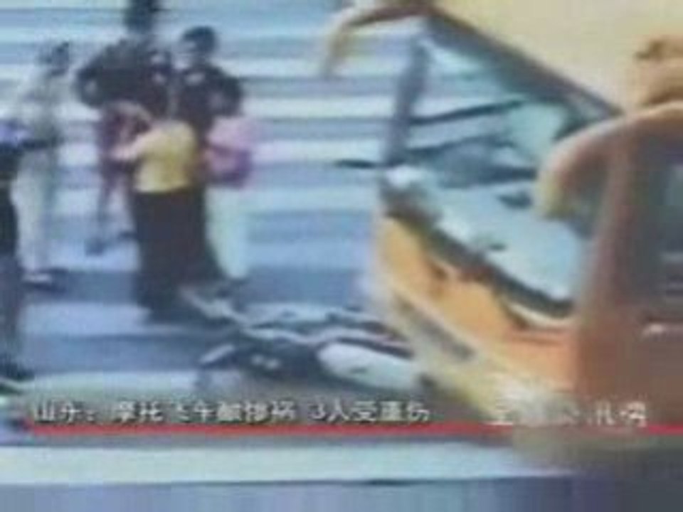 Moto crash alla cinese