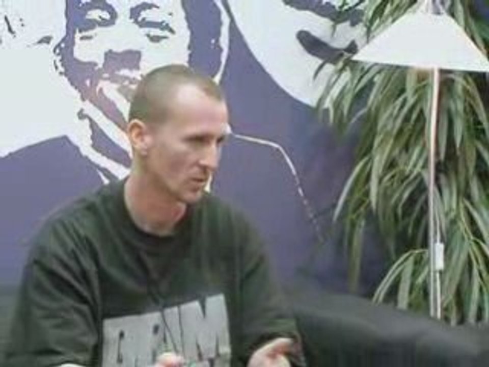 Interview akai dj deck trust