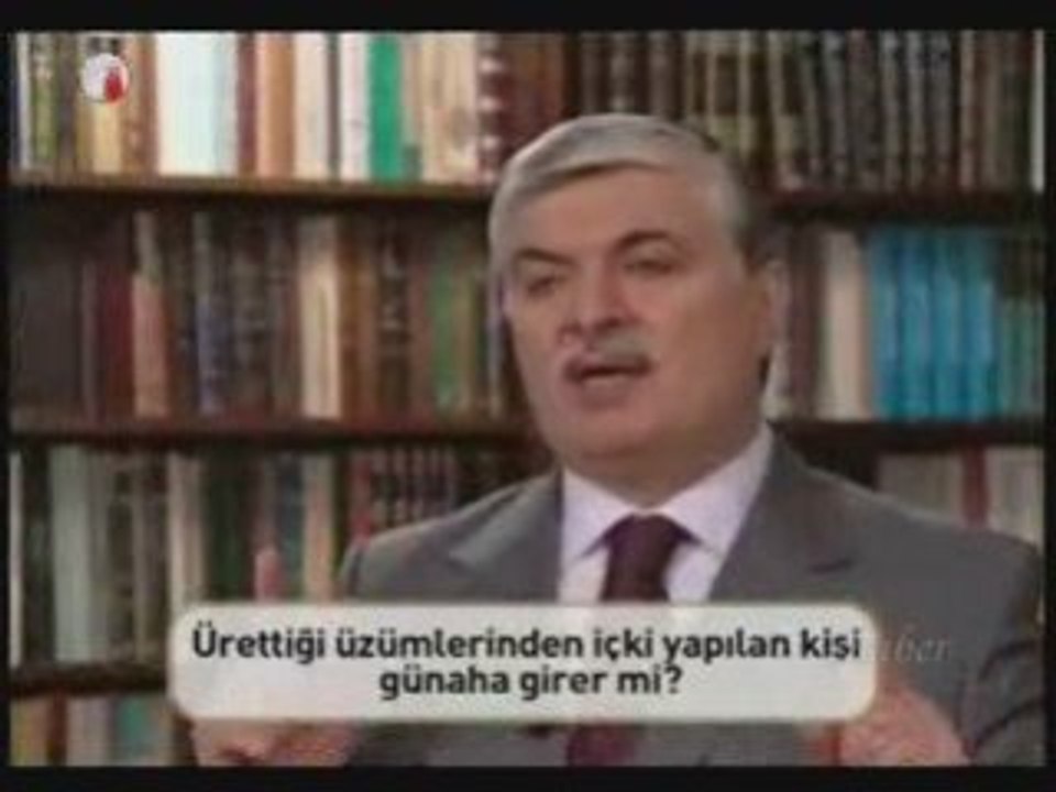 İçki üretilen üzüm bağında çalışmak