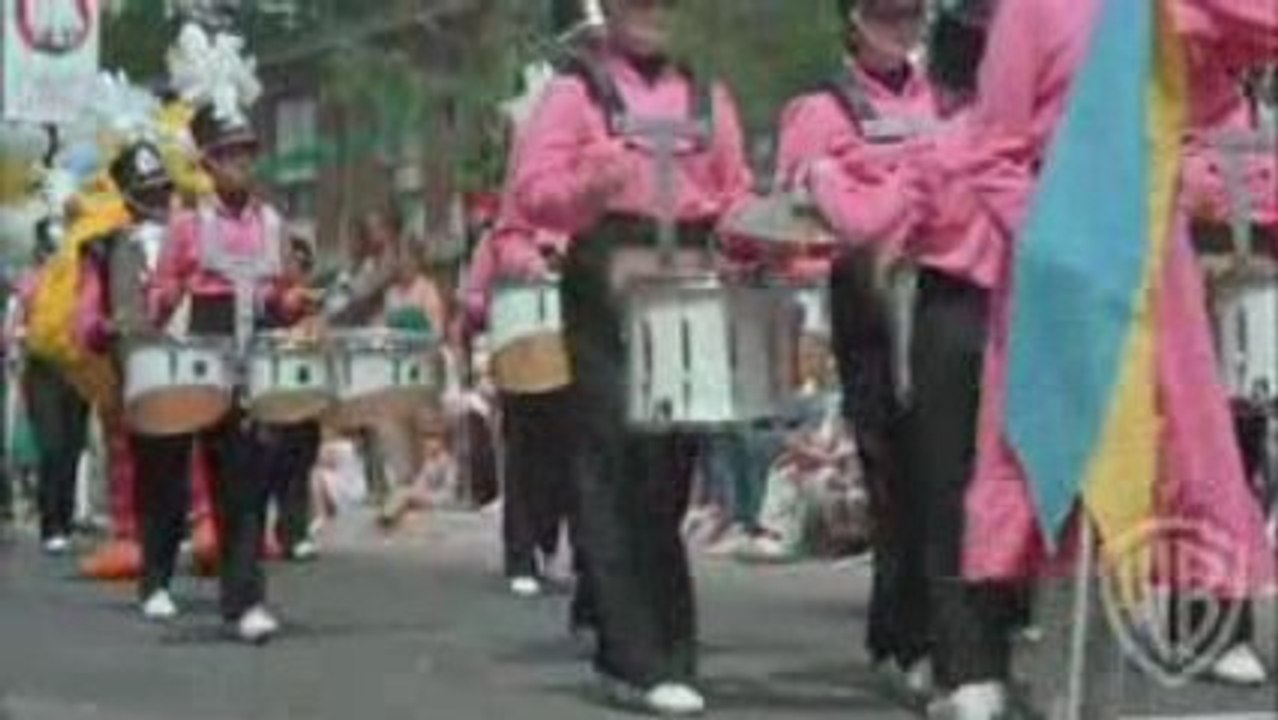 Sesame Street: Follow That Bird- Mushroom City