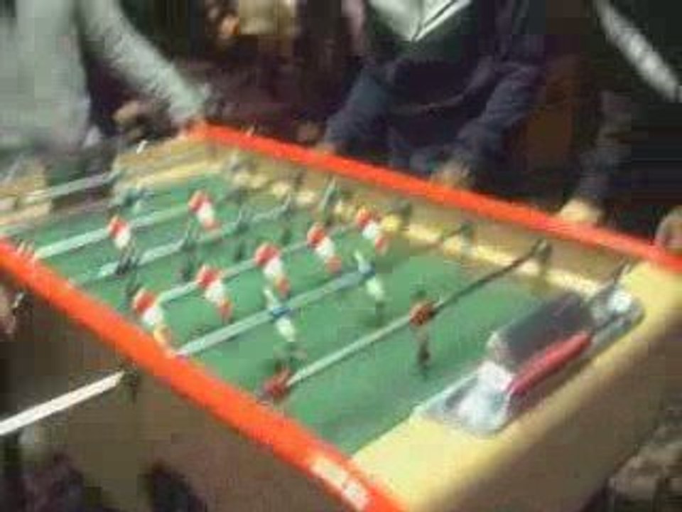 But de Hoarau au baby foot