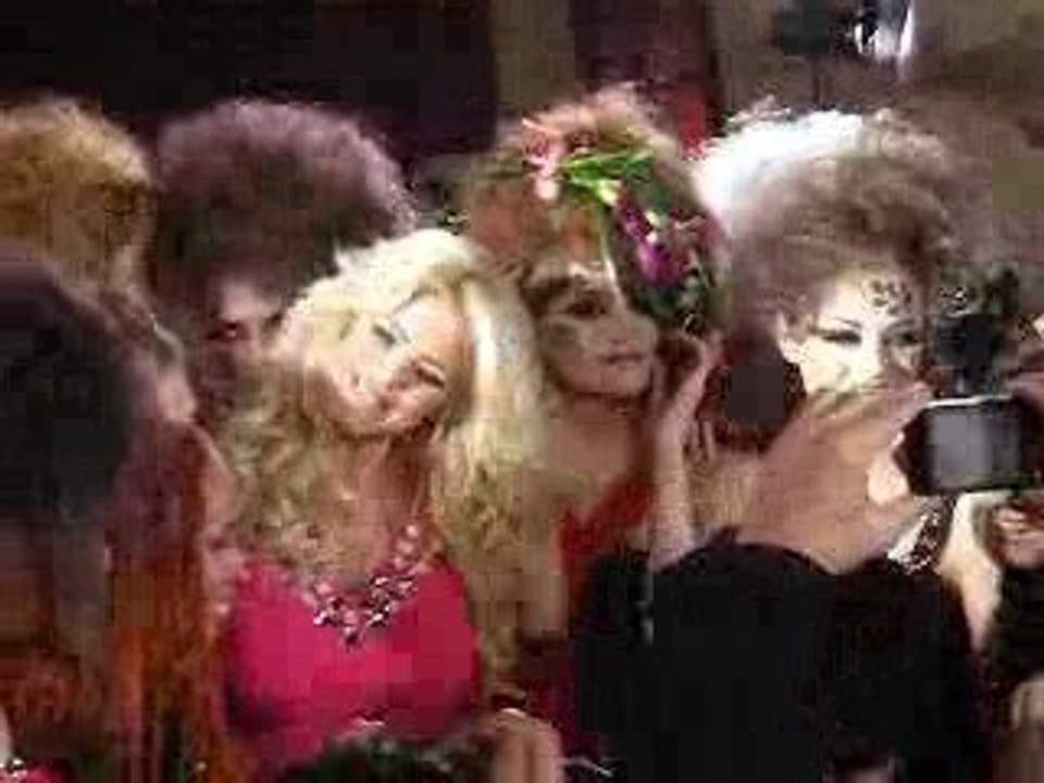 Hélène Ségara et Victoria Silvstedt