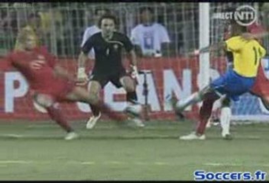 (58') Luis Fabiano (4-1)