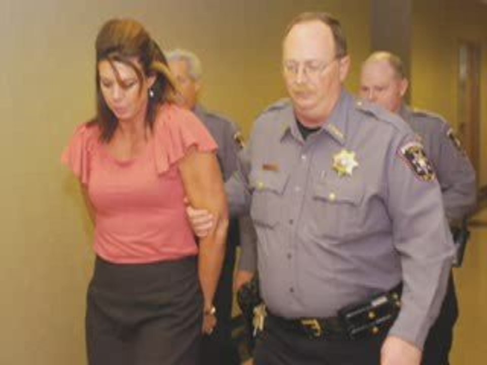 Former teacher sentenced to prison for student relationship - video ...