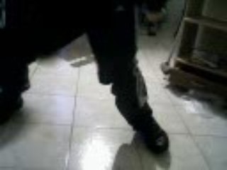 joueur de playground passement de jambe a la jordan