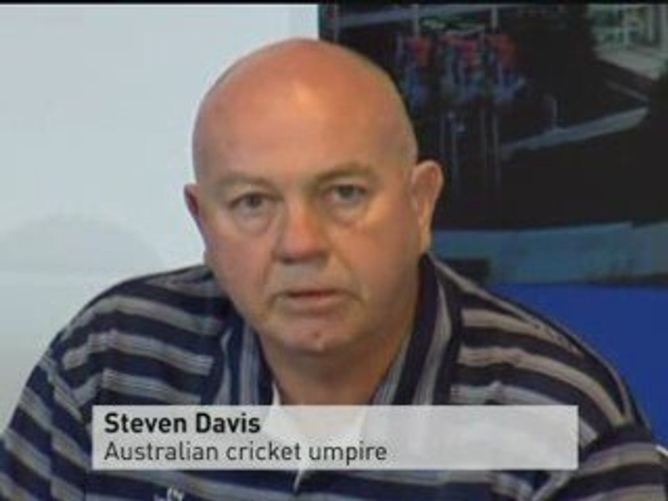 Aussie cricket umpires' anger at Pakistani security