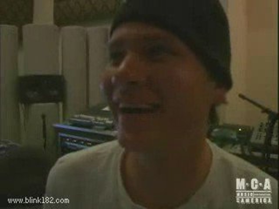 blink-182 in studio - Some Strangeness! (17)