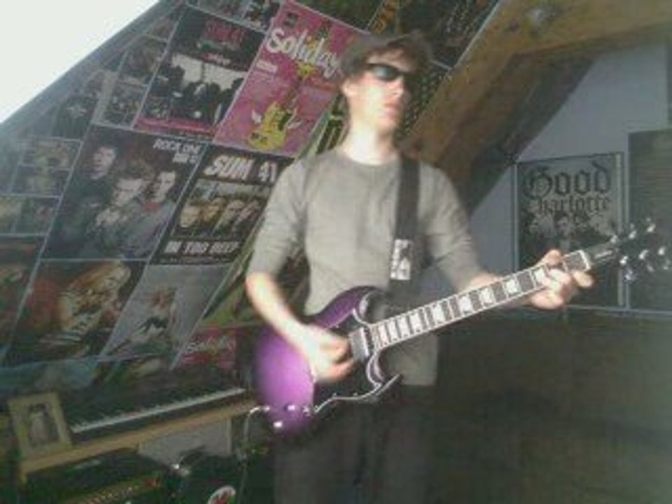 Oasis - The Importance Of Being Idle Max Cover