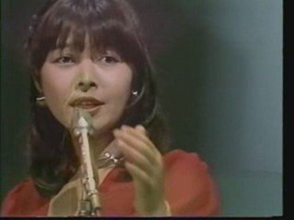 水越けいこ / ほほにキスして