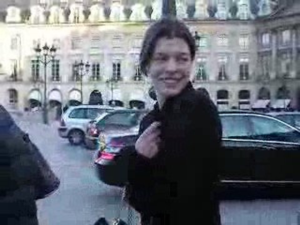 Mila Jovovich à Paris - Défilé Christian DIOR