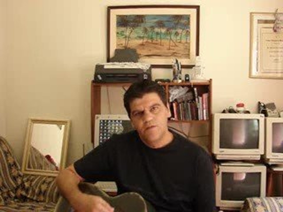 Reinaldo  Cantando " Raul Seixas"