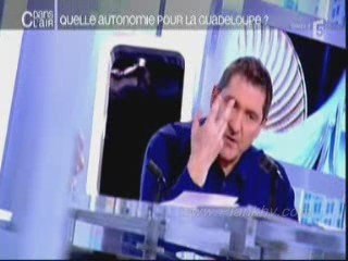 "Les békés, une minorité raciste"