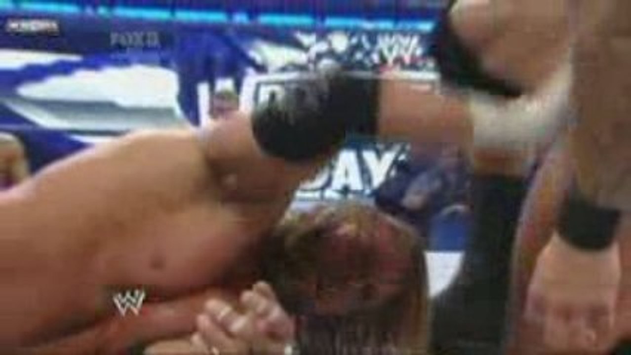 WWE Smackdown 6/3/09 - Partie 9/9 : Orton frappe Triple H
