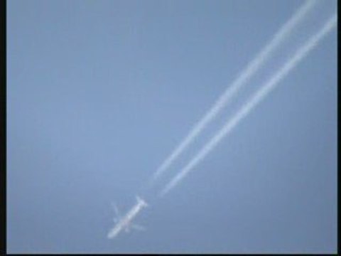 CHEMTRAILS START SPRAYING !!!