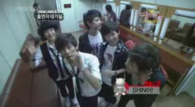 SHINee - Waiting Room
