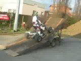 Salon des MILLE ROUES saut en quad