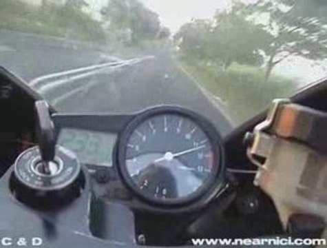 Ot Lovech do Pleven - Za 7 min. s Yamaha R1 [High Quality]