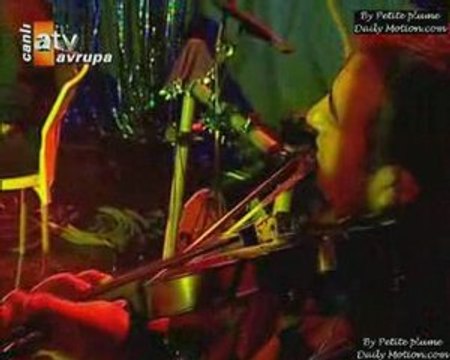 Zara Feat Ugur Isilak - Gidiyorum Gündüz Gece