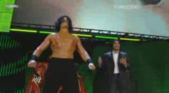 Charlie Haas imite le Great Khali