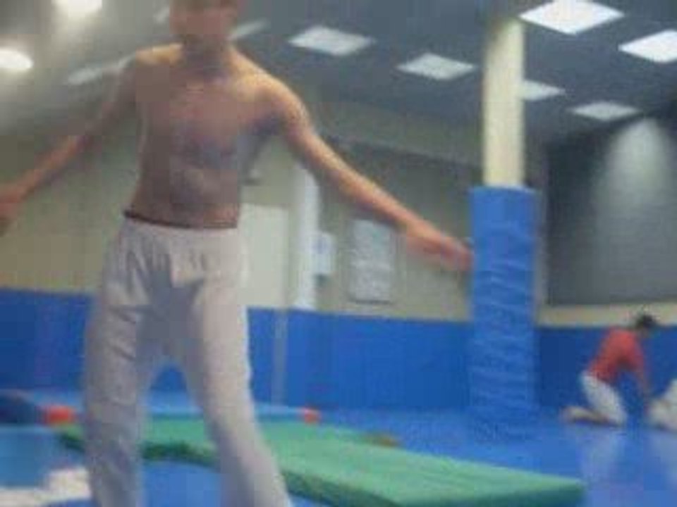 Training Gym [[Piña]] 06-03-2009