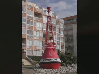 LES BLEROTS DE RAVEL : Le Phare  à PORNICHET