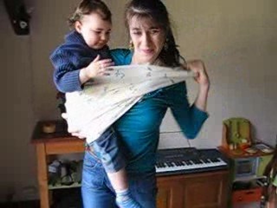 Porte-Bébé Lano : portage hanche grand bébé