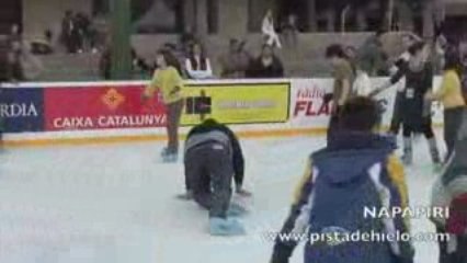 NAPAPIRI . Pista de hielo en Girona . Pista de gel