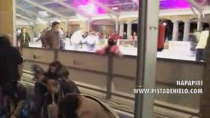 NAPAPIRI . Pista de hielo en Gijón . Pista de gel