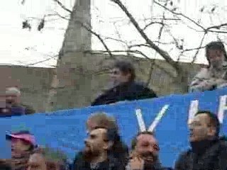 qu'est ce que vous chantez nous chantons paris allez