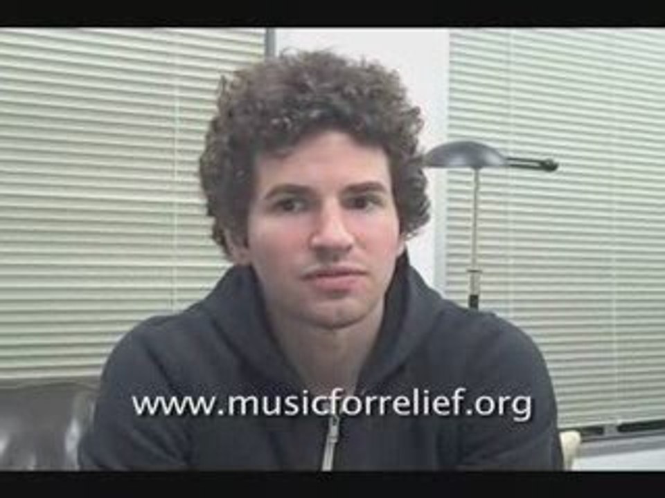 Brad Delson from Linkin Park - Music For Relief