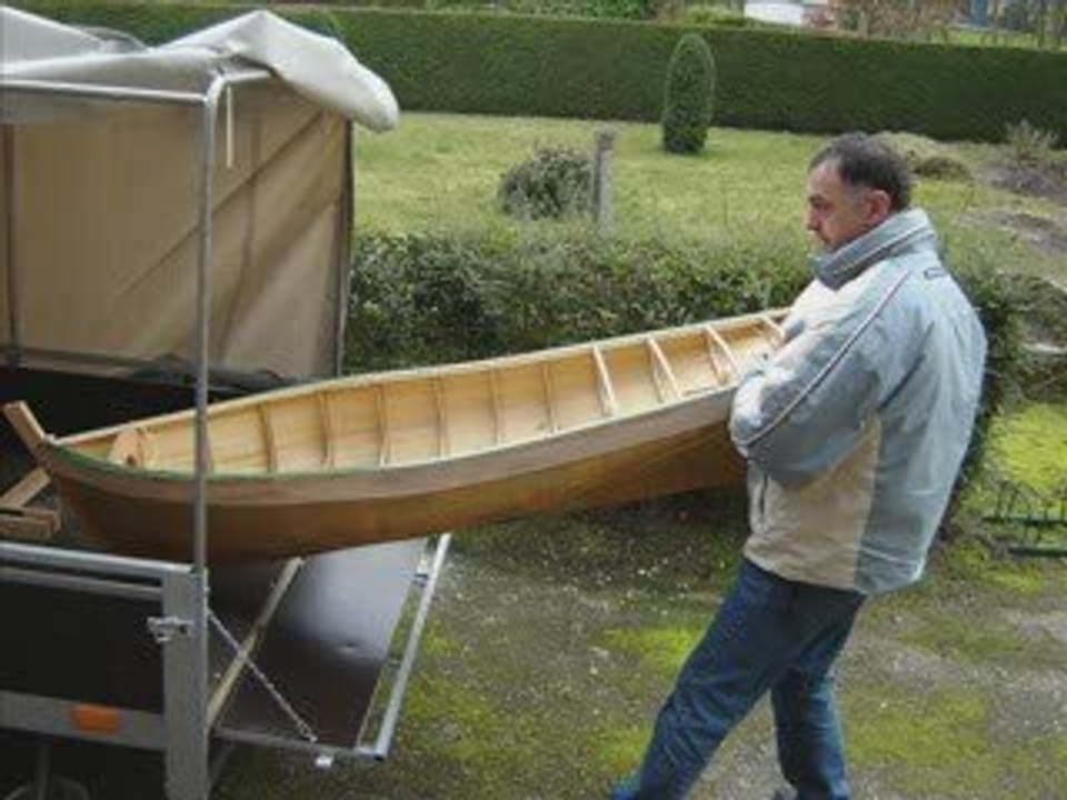 Mise a l'eau du monstre