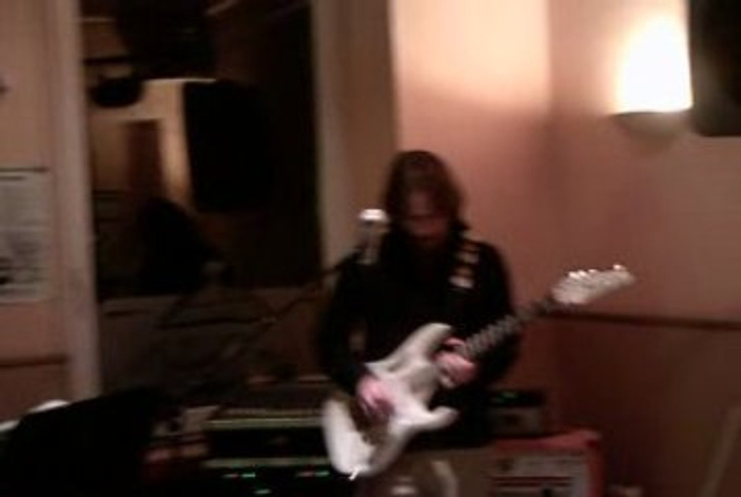 CLIP0049